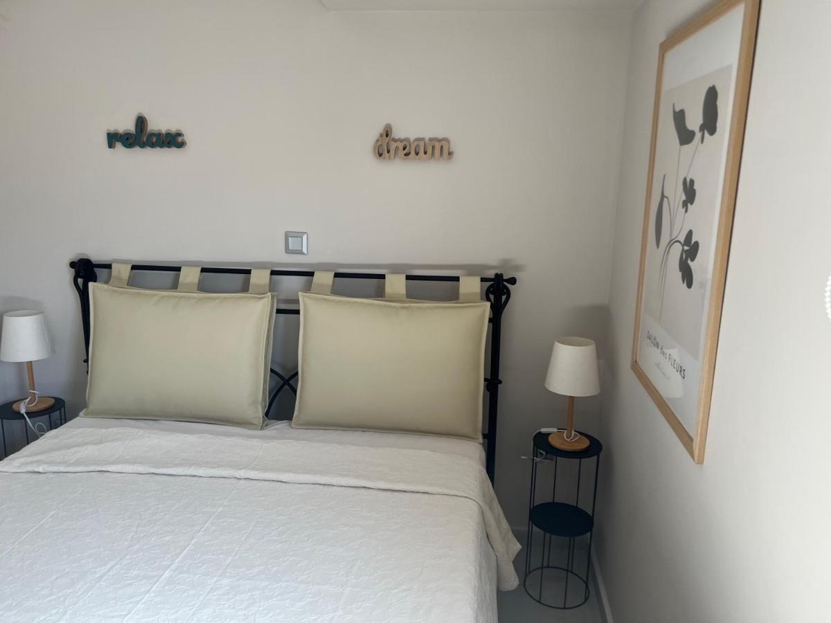 Elia'S Apartment Athens Ngoại thất bức ảnh